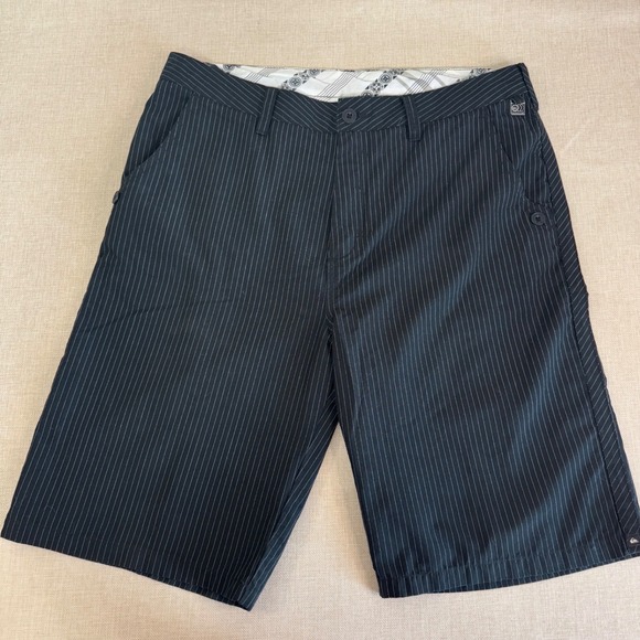 Quiksilver Other - Quiksilver Mens Black Pinstripe Walk Shorts Size 36 L104230 Casual Skateboard